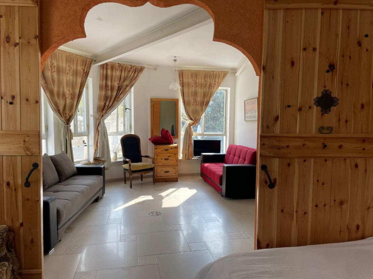 예루살렘 Sweet 'En Kerem View B&B 외부 사진