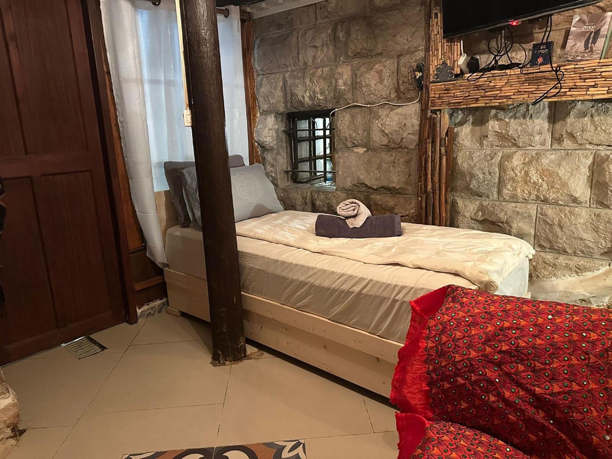 예루살렘 Sweet 'En Kerem View B&B 외부 사진
