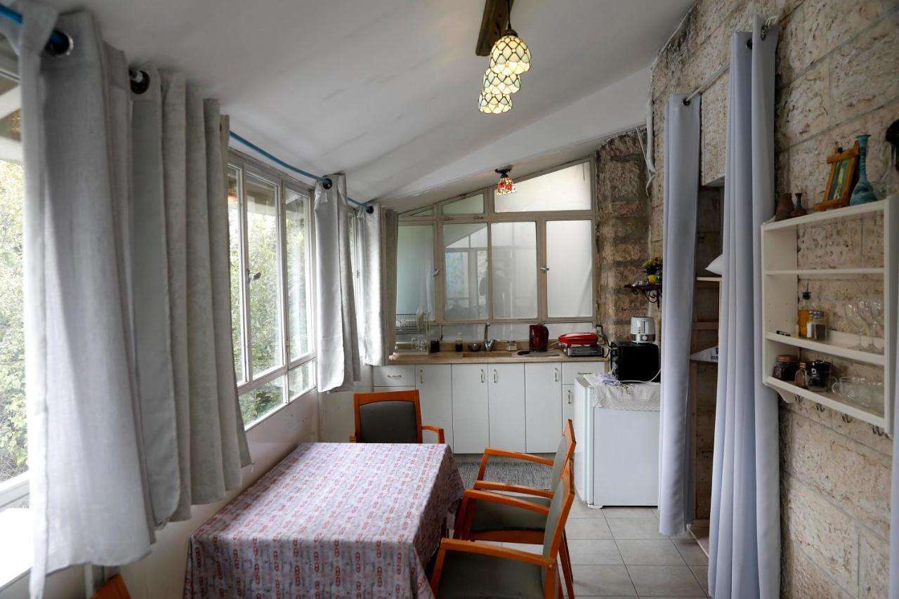 예루살렘 Sweet 'En Kerem View B&B 외부 사진
